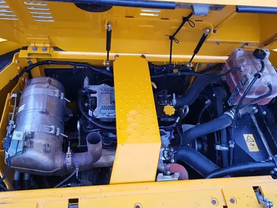 Гусеничный экскаватор JCB 131X L SV "Fresh online"©️