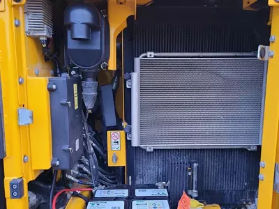 Гусеничный экскаватор JCB 131X L SV