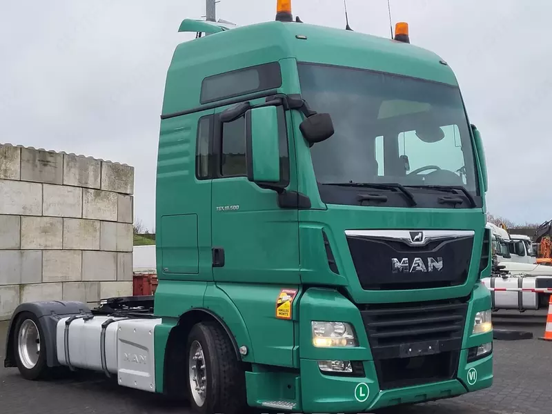 275 886 605 сум Тягач MAN TGX 18.500 4X2