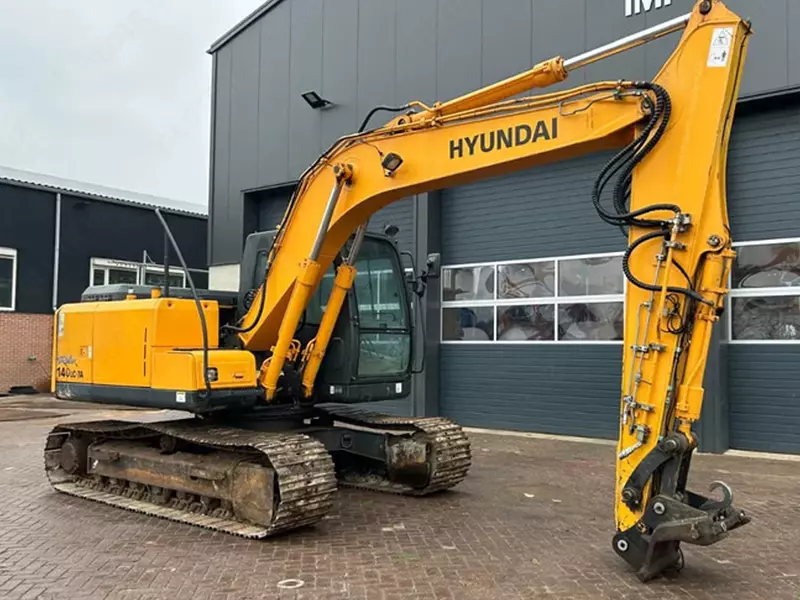 423 694 600 сум Гусеничный экскаватор Hyundai R140LC-7A