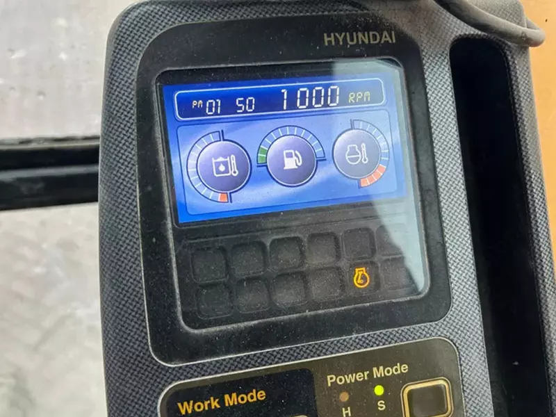 Гусеничный экскаватор Hyundai R140LC-7A Экскаваторы