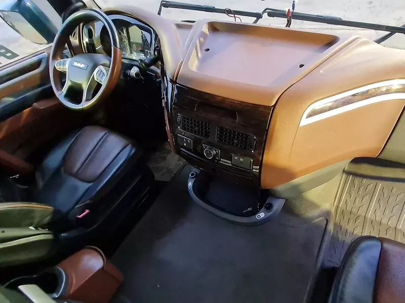 DAF XF 530 4X2 yuk mashinasi - Tayanch yuk mashinalar