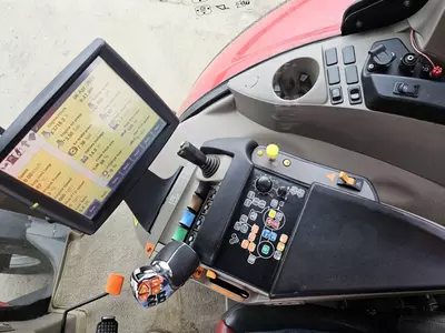 Case-IH Puma OPTUM 300 CVX g‘ildirakli traktori