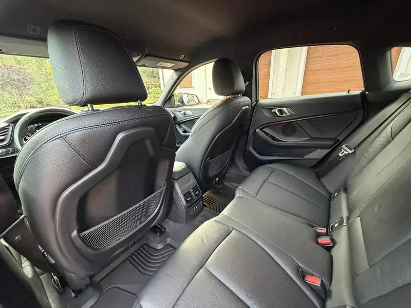 Седан BMW 2 Series Coupé (G42) - 220i Электромобили