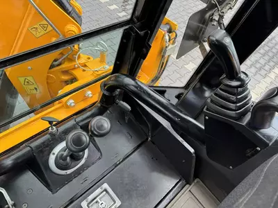 Экскаватор-погрузчик JCB MIDI CX Szybkozłącze Nowe Opony bez luzów i wycieków Super Stan