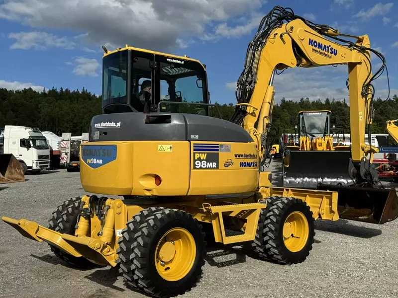  Колёсный экскаватор Komatsu PW 98 MR 8 Pług + Podpory 10ton Szybkozłącze Только в розницу