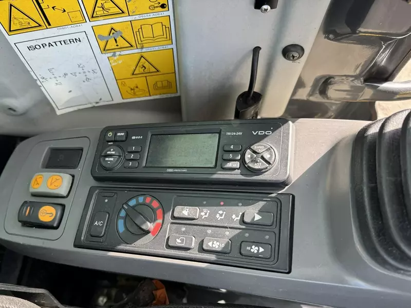  Колёсный экскаватор Komatsu PW 98 MR 8 Pług + Podpory 10ton Szybkozłącze  - Fresh online©️