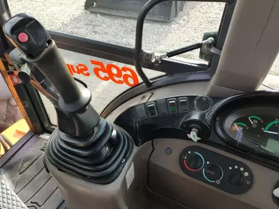 Case 695SR2-4PS ekskavator-yuklagichi