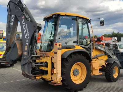 Экскаватор-погрузчик Volvo BL61B Только в розницу