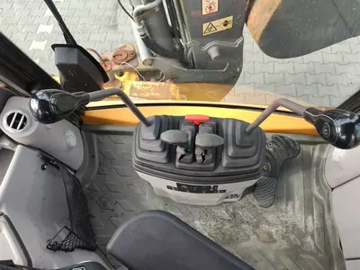 Volvo BL61B ekskavator yuklagichi