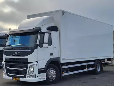 Шторки грузовик Volvo FM 330 4X2 Van Berkum