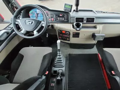Тягач MAN TGS 33.500 6X6