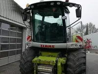   Кормоуборочный комбайн CLAAS JAGUAR 960 с жаткой ORBIS 750