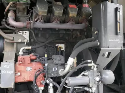 Кормоуборочный комбайн CLAAS JAGUAR 960 с жаткой ORBIS 750