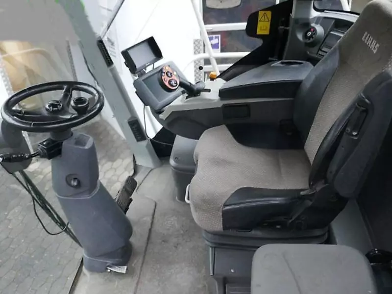  Кормоуборочный комбайн CLAAS JAGUAR 960 с жаткой ORBIS 750 Комбайны