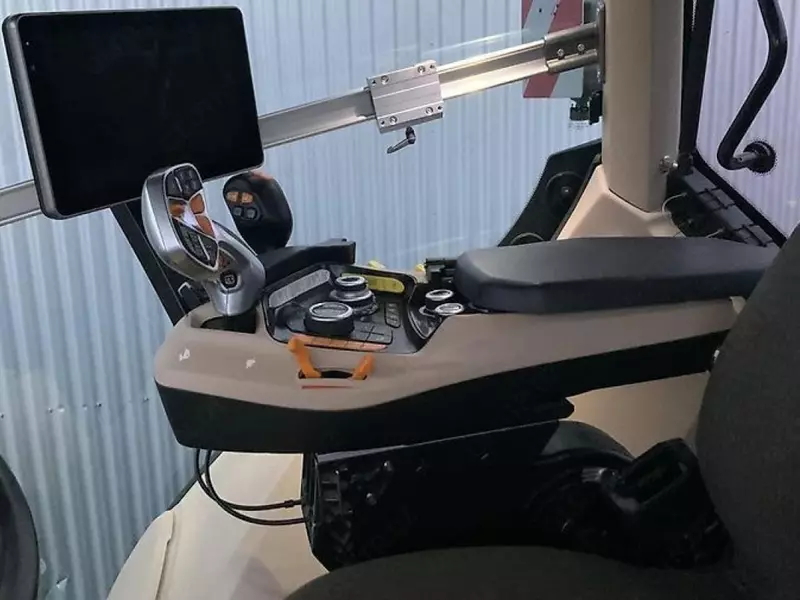 Трактор колесный Case-IH Puma 260 CVXDrive Traktorlar