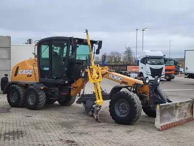 1 743 768 200 сум / шт Грейдер CASE 836C AWD
