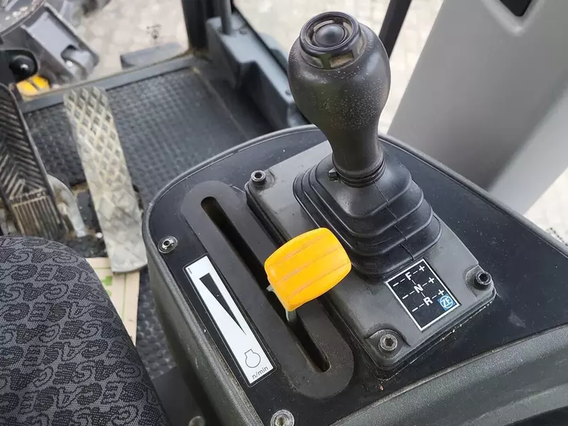 Грейдер CASE 836C AWD 1 743 768 200 сум - Fresh online©️