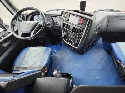 Iveco Stralis 460 4X2 tyagachi (metan)