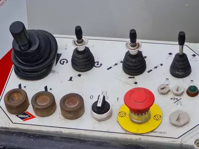 Mercedes Antos 1830 4X2 Vaqt Fransiya Turi: VST 248 NF