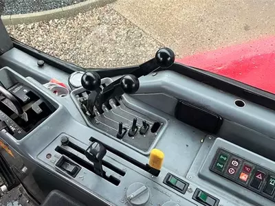 G‘ildirakli traktor Case IH Magnum 7120 1 ejers Nostalagi