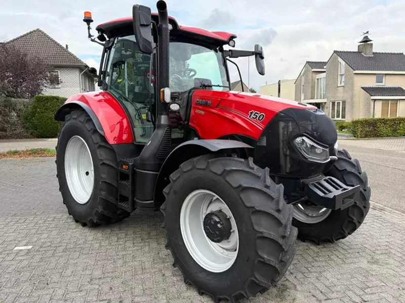   Трактор колесный Case IH Maxxum 150 CVX Stage V