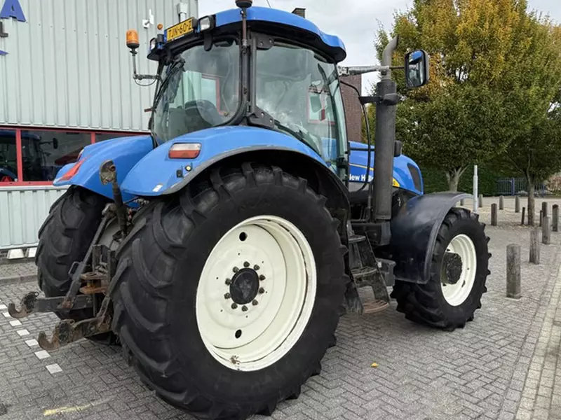  Трактор колесный New Holland T7040 Power Command Chakana savdo