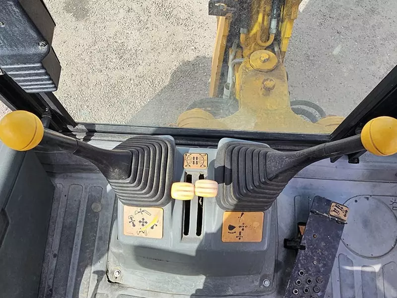  Экскаватор-погрузчик JCB 4CX eco T4i III B  - Fresh online©️