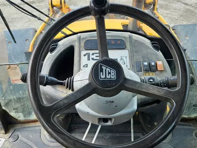 Экскаватор-погрузчик JCB 4CX AP