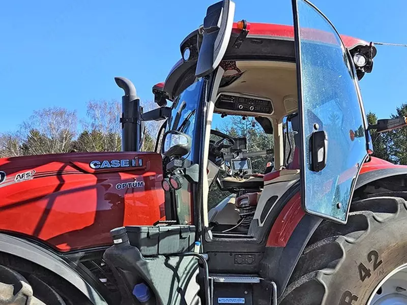  Колесный трактор Case Optum 300 CVX Fresh online©️