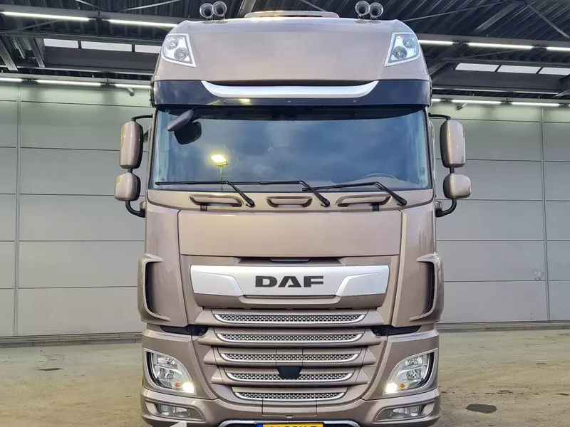 Тягач DAF XF 530 4X2