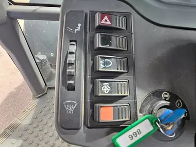 Колесный трактор New Holland T7550