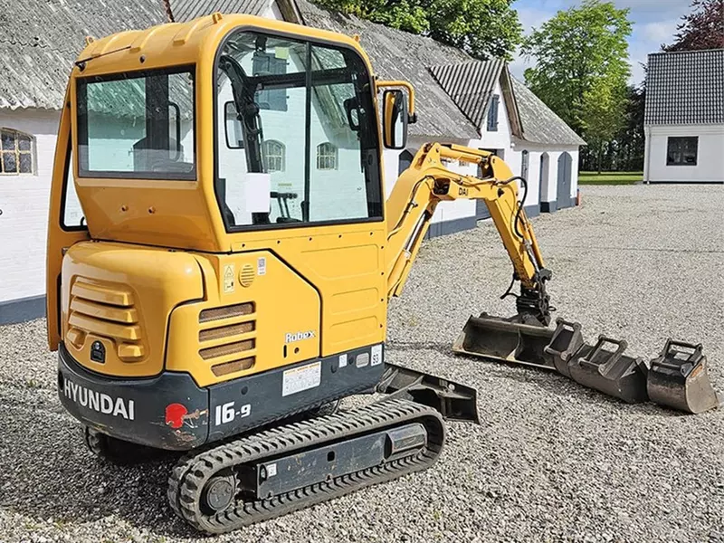 Hyundai Robex 16-9 mini ekskavatori Chakana savdo