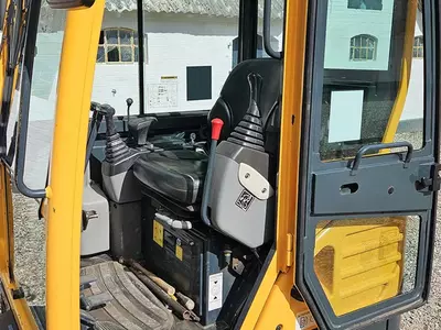 Мини-экскаватор Hyundai Robex 16-9