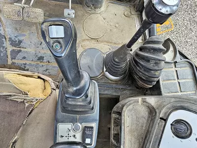 Экскаватор-погрузчик JCB 4CX