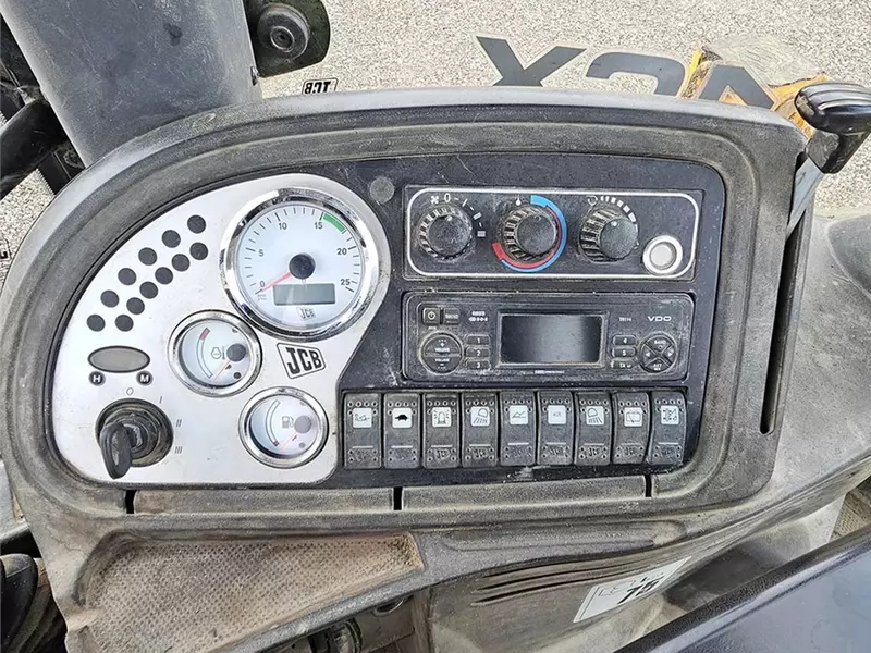  Экскаватор-погрузчик JCB 4CX  - Fresh online©️