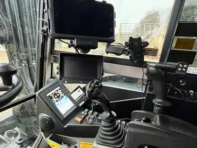 Колёсный экскаватор Takeuchi TB295 W