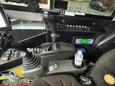 Колёсный экскаватор Takeuchi TB295 W