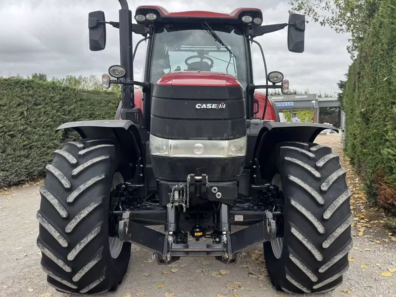   Колесный трактор Case IH PUMA 220