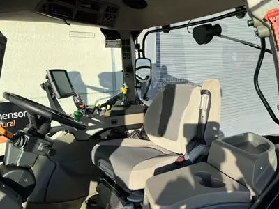 Трактор колесный Case IH MAXXUM 145 CVX