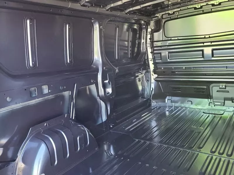  Fresh online©️ - Фургон Renault Trafic 120pk (Электро)