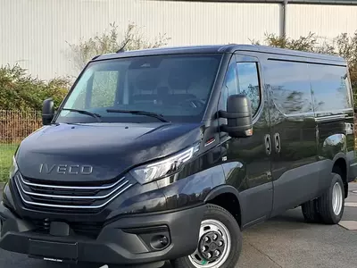 Iveco Daily 35C21 furgoni