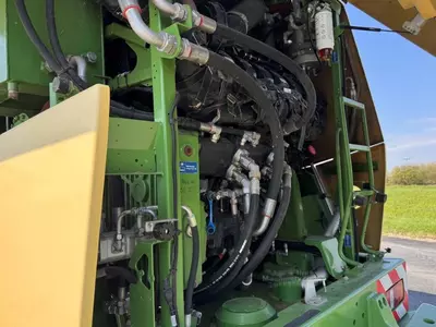 Кормоуборочный комбайн Krone BIG X 1100