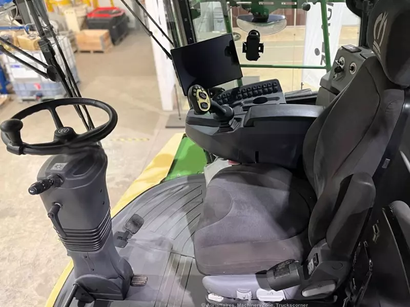  Кормоуборочный комбайн Krone BIG X 630 - Комбайны