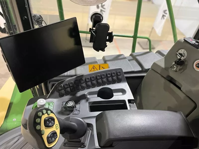  Кормоуборочный комбайн Krone BIG X 630 Комбайны