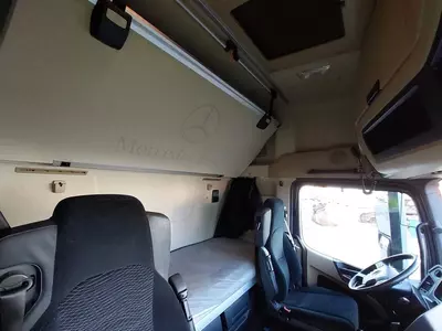 Тягач Mercedes Actros 1848 4X2