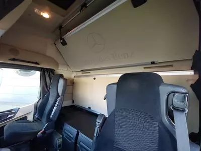 Тягач Mercedes Actros 1848 4X2