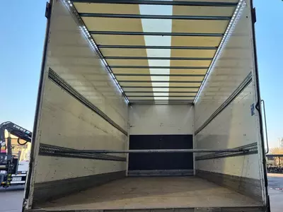 Грузовик с кузовом-фургоном MAN TGX 26.470 6X2 STARK