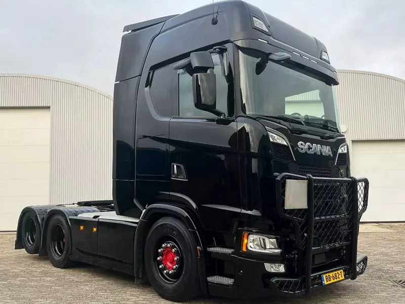   Scania S580 V8 NGS yuk mashinasi