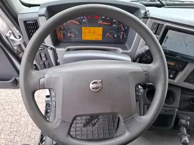 Volvo FL 240 yuk mashinasi